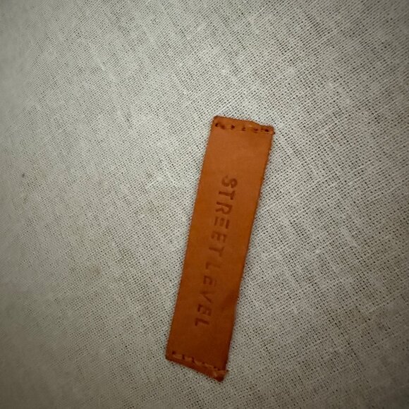 Round Rattan Crossbody Bag With Leather Strap & Snap Closure By Street Level - Picture 6 of 6